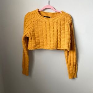 Yellow Sweater suit w/ Matching Skirt Size Medium